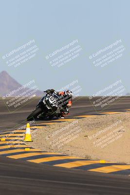 media/Oct-07-2023-CVMA (Sat) [[f84d08e330]]/Race 13 500 Supersport-350 Supersport/